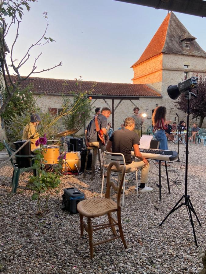 Hotel Domaine De Villot Sainte-Colombe-de-Villeneuve Zewnętrze zdjęcie