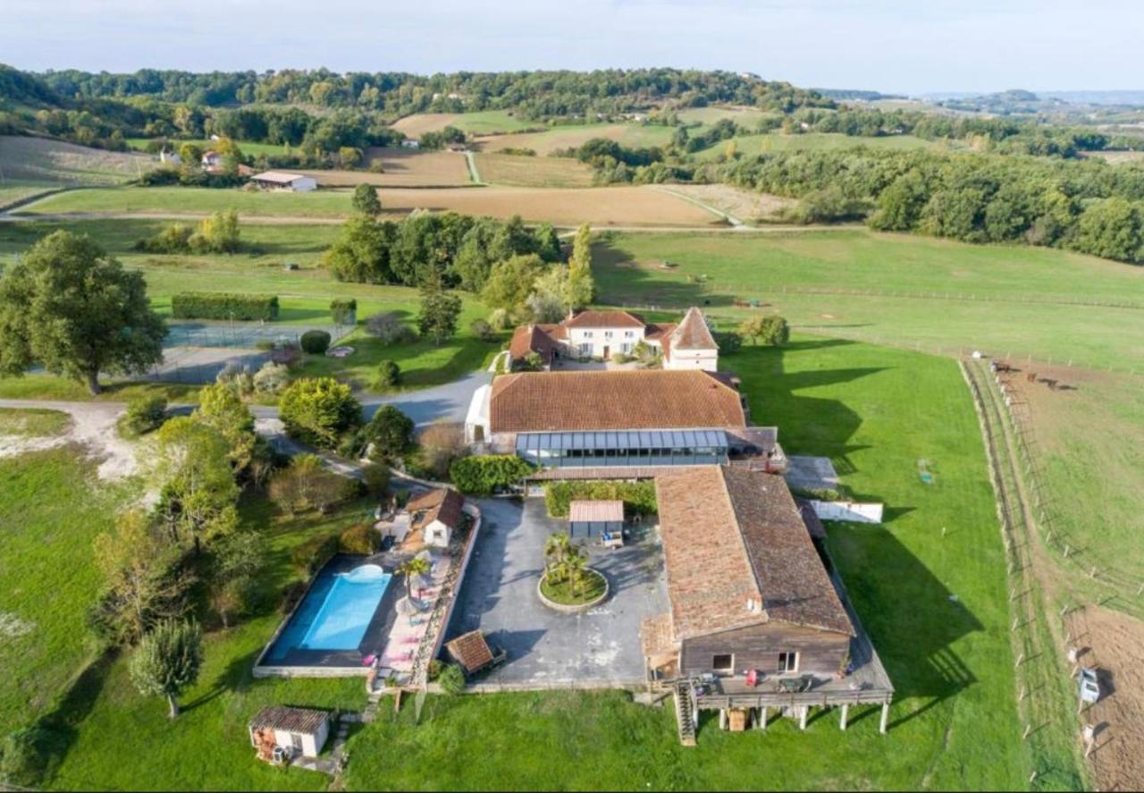 Hotel Domaine De Villot Sainte-Colombe-de-Villeneuve Zewnętrze zdjęcie
