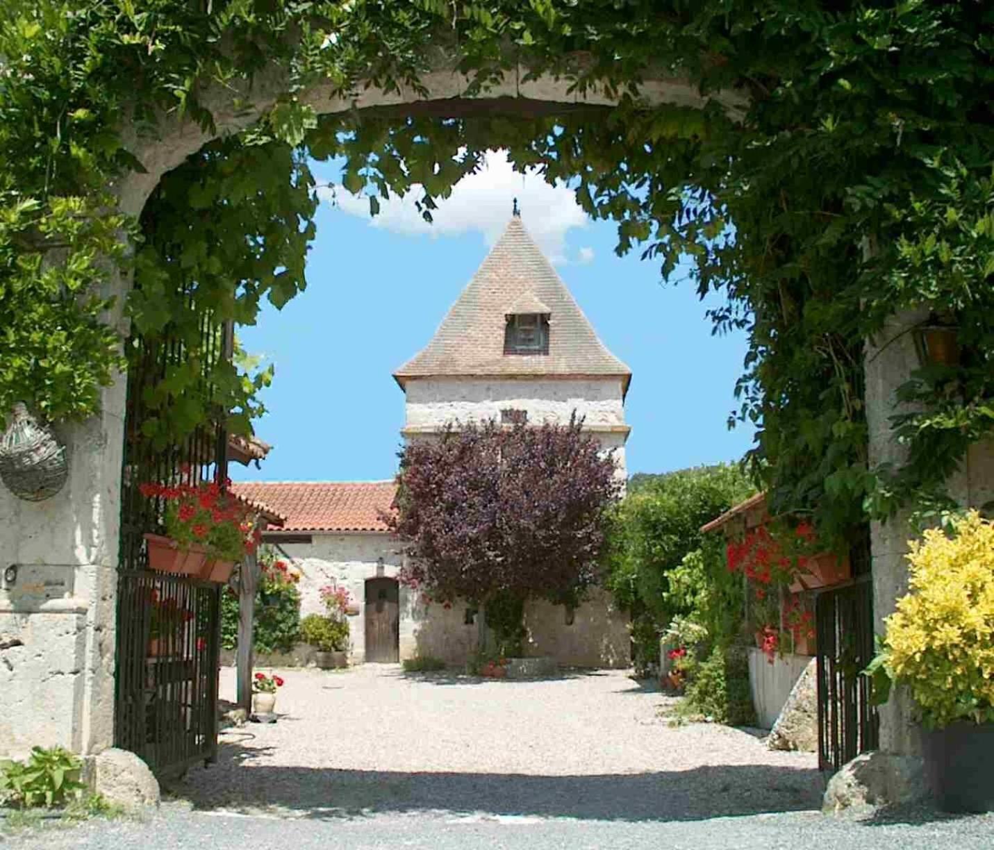 Hotel Domaine De Villot Sainte-Colombe-de-Villeneuve Zewnętrze zdjęcie